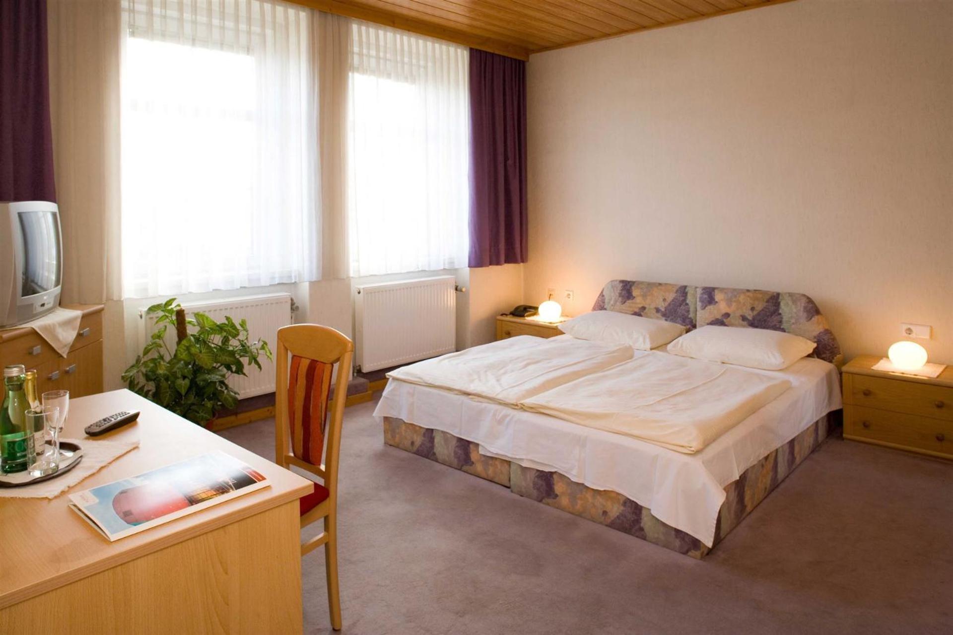 Pension Elisabeth Sankt Poelten Extérieur photo