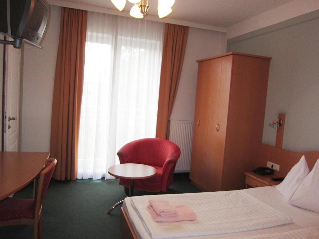 Pension Elisabeth Sankt Poelten Chambre photo