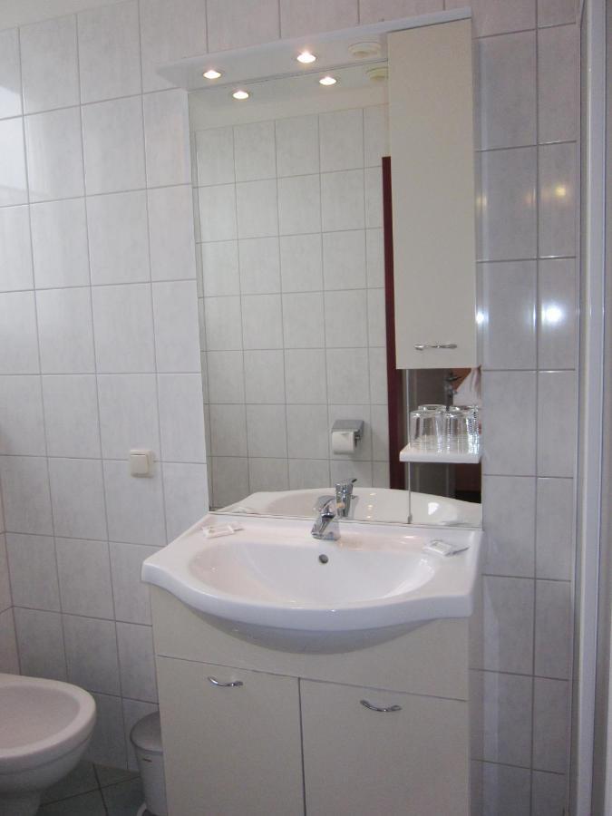 Pension Elisabeth Sankt Poelten Extérieur photo